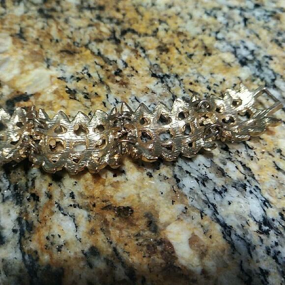 Rare Vintage Monet Signed Pink Yellow Enamel Flower Bracelet Gold Tn Rhinestones - Picture 7 of 10